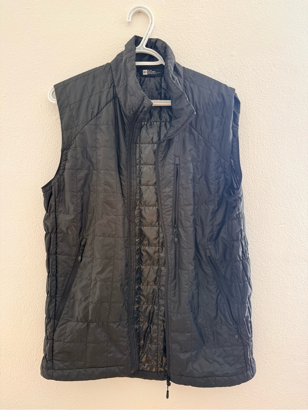 MEC Men's Black Quilted Shell Jacket